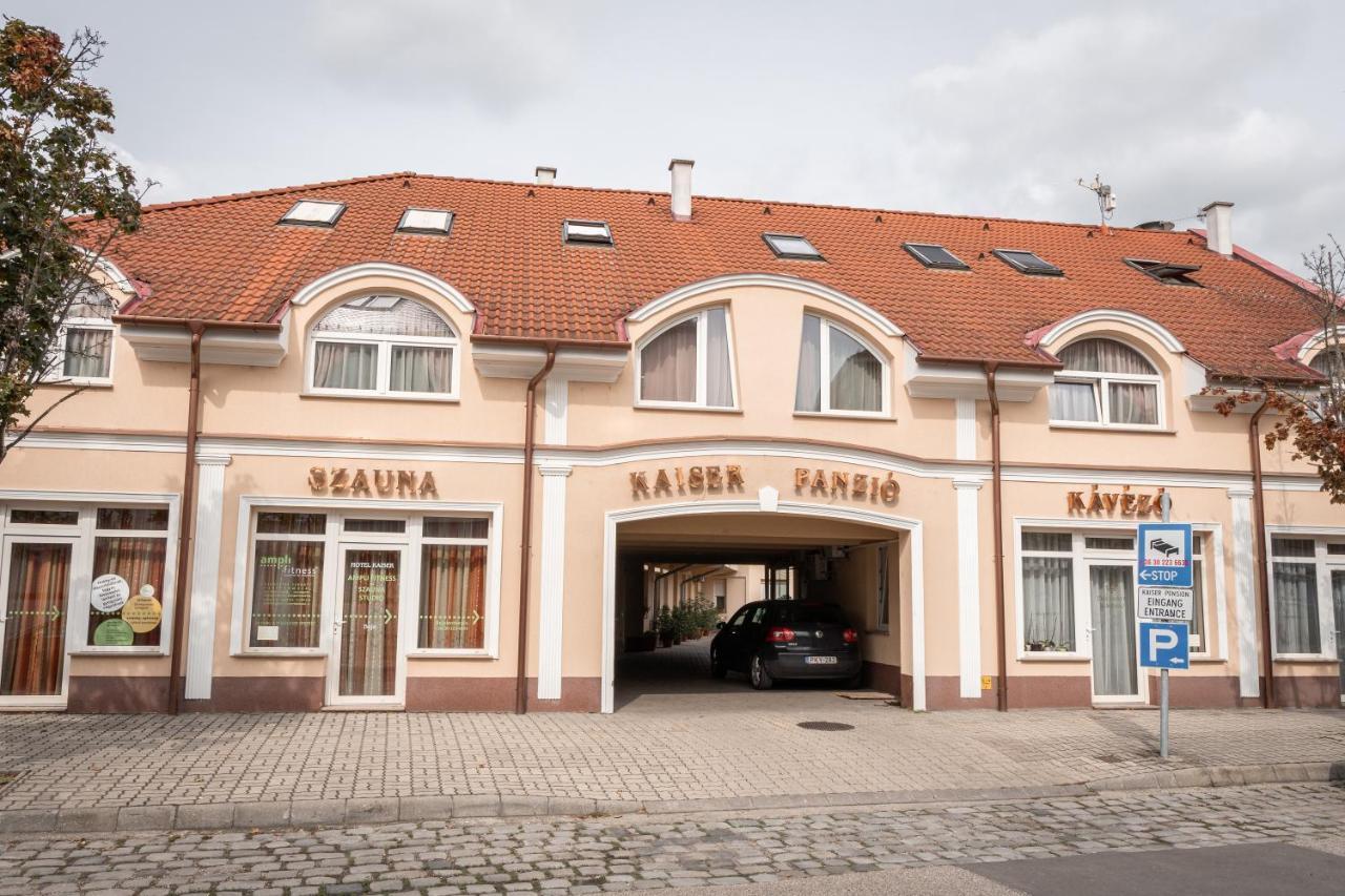 Kaiser Panzio Baja Esterno foto
